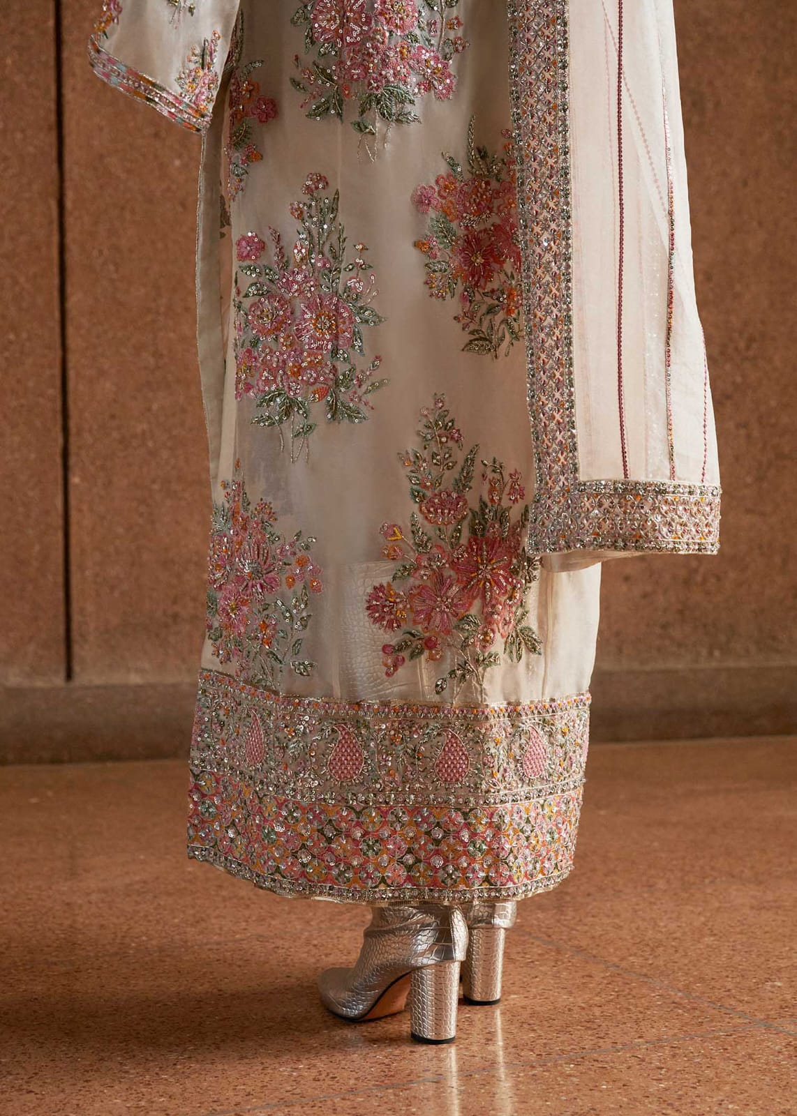 Hussain rehar unstich organza suit