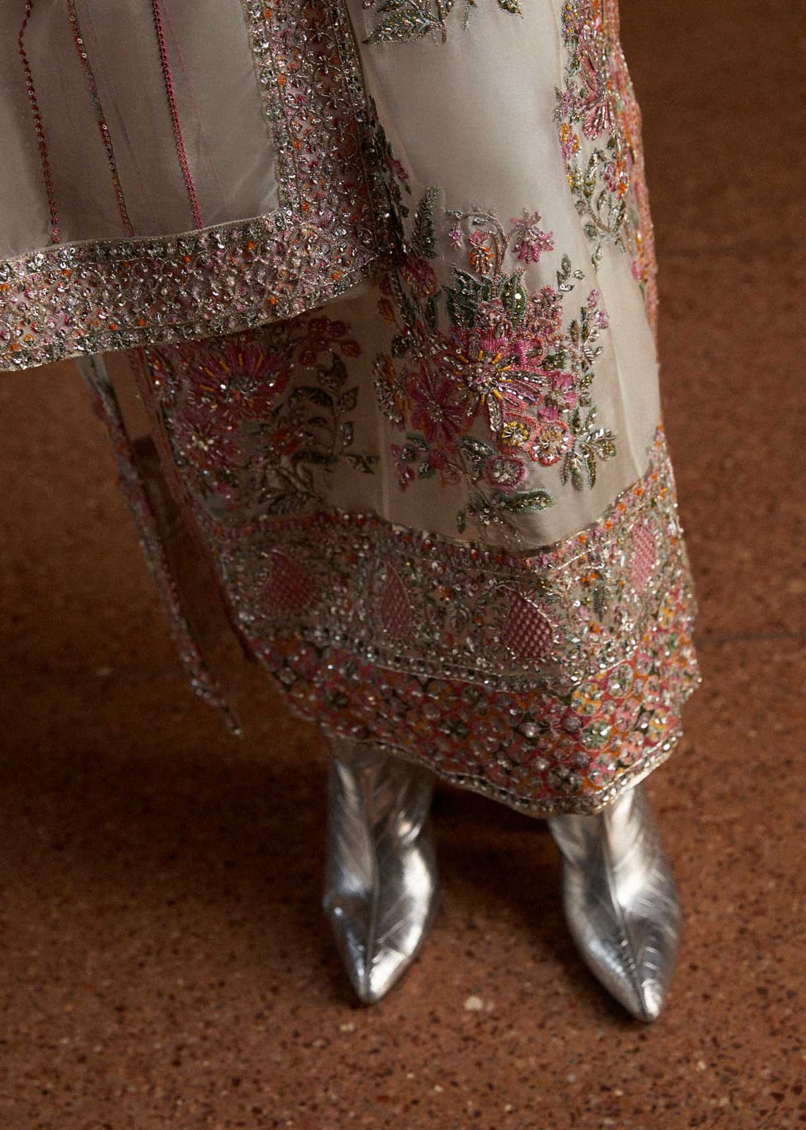 Hussain rehar unstich organza suit